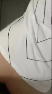 背着老婆找前任在厕所野战