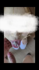 在商场通道里给我口，差点被保洁员发现，回去爆操射嘴里